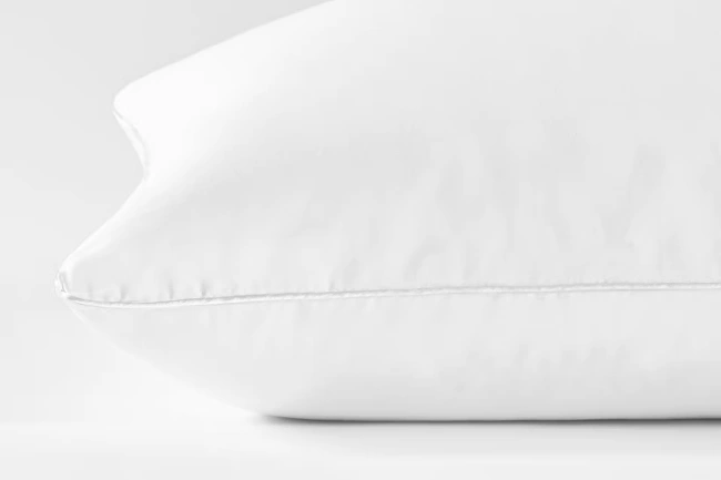 Saatva Down Alternative Pillow 650